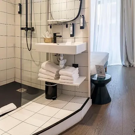 Monsieur Miot Concept - Centre 3*