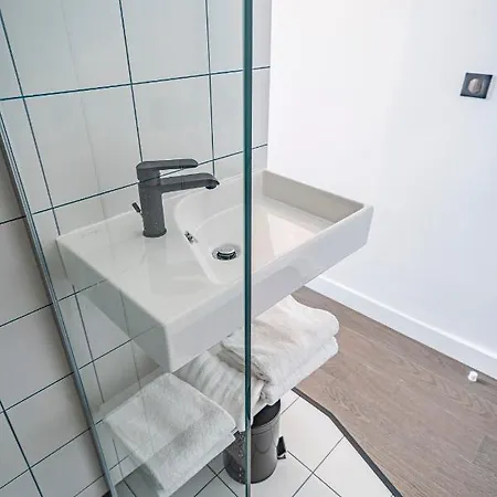 Hotel Monsieur Miot Concept - Centre 3*