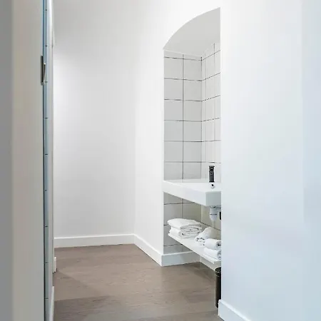 Monsieur Miot Concept - Centre 3* Bastia (Corsica)