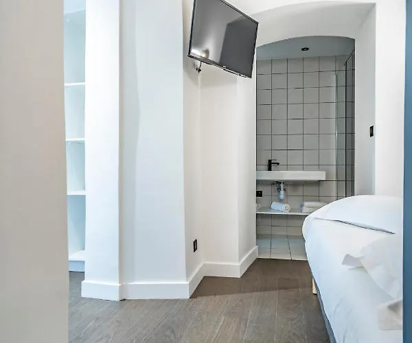 Hotel Monsieur Miot Concept - Centre 3*