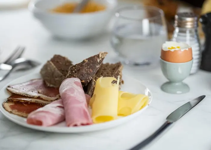 Hotel Monsieur Miot Concept - Centre 3*